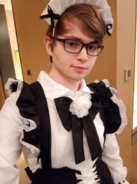 Sneaky Traje Maid Mucama